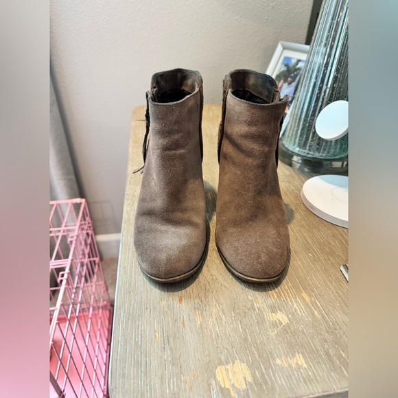 Sole Society Zada booties. Size 8 suede - Picture 5 of 5